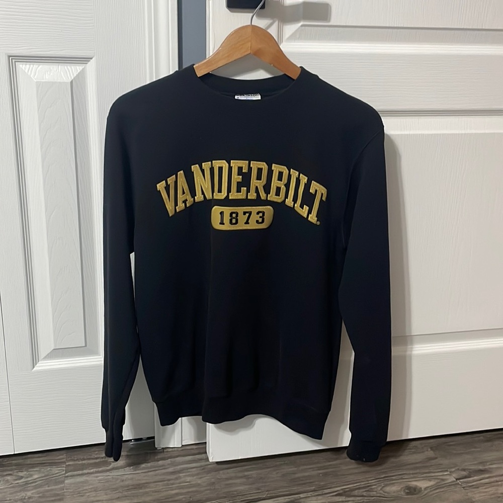 Vanderbilt university black crew neck